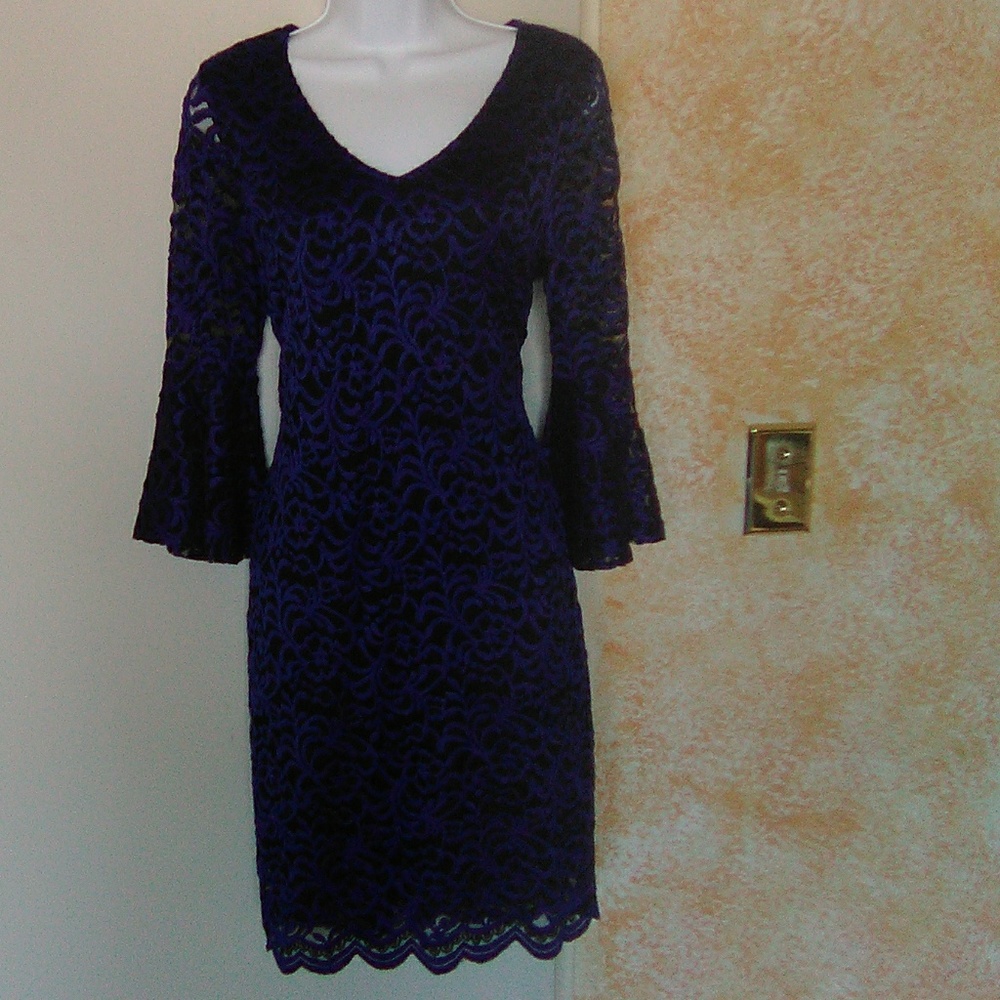 Evening cocktail lace dress